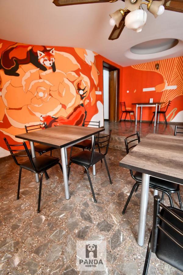 Panda Hostel Мендоса Екстер'єр фото