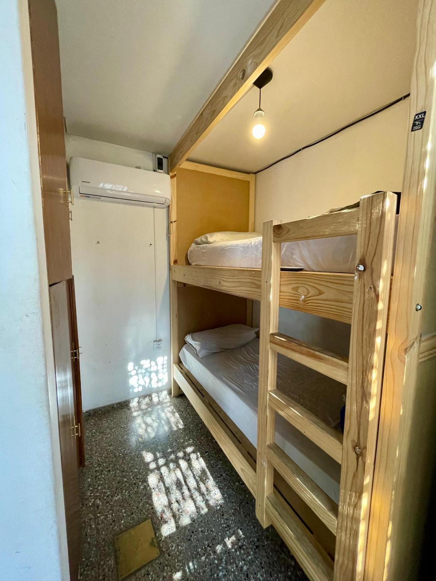 Panda Hostel Мендоса Екстер'єр фото